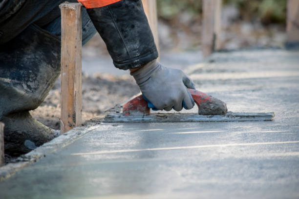 Best Concrete Pool Decks in Willimantic, CT